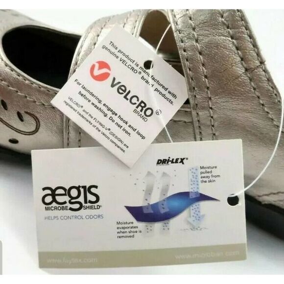 NWT Ros Hommerson Womens Chelsea Leather Mary Jane Flats Pewter Size 6.5 - Picture 4 of 6